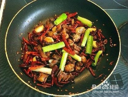 【图文教你做菜】经典辣子鸡（好吃易做）