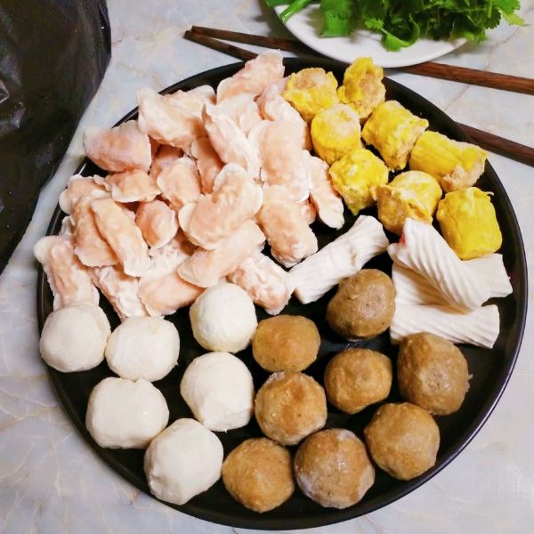 麻辣红油小火锅