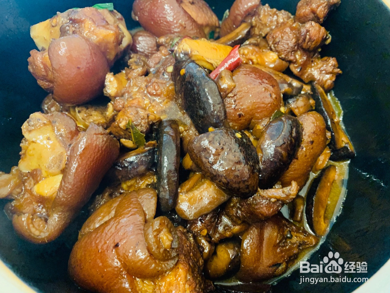 焖猪脚的做法