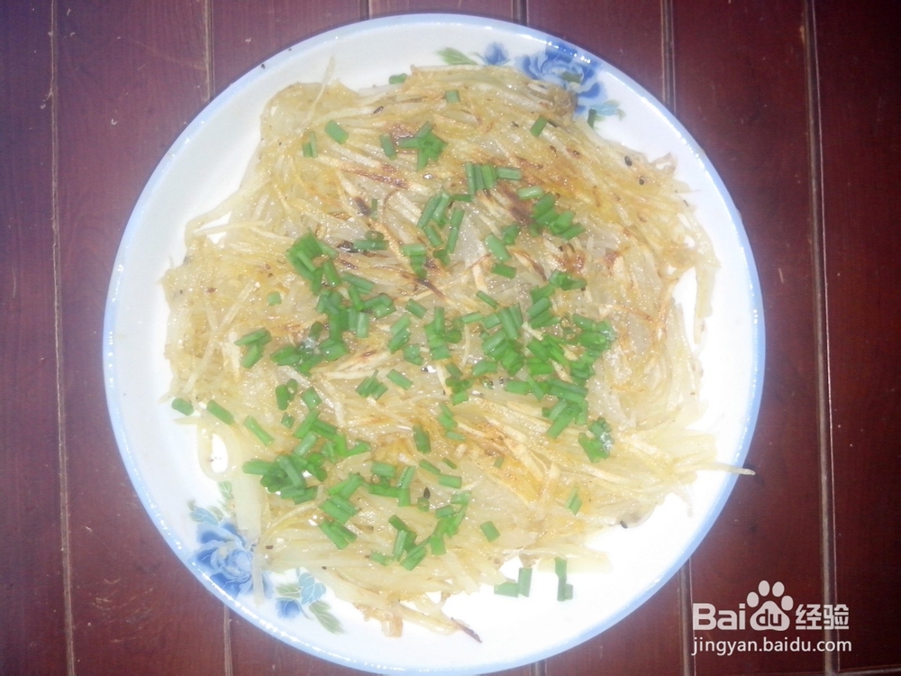 土豆家常吃法，香香的干煸土豆丝，土豆饼！