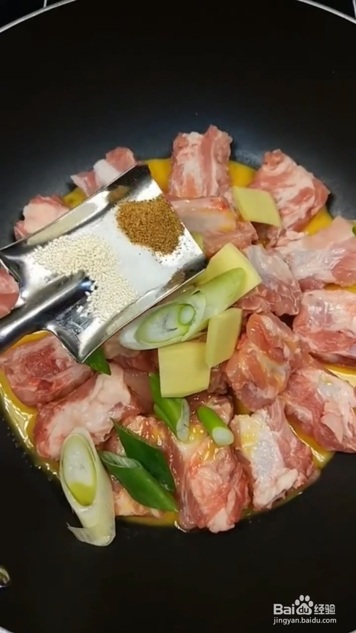 怎么做蒜香排骨