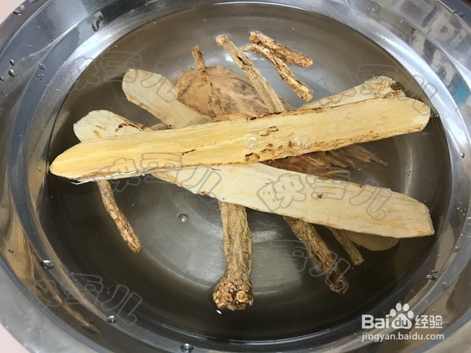 补气血当归老鸡汤