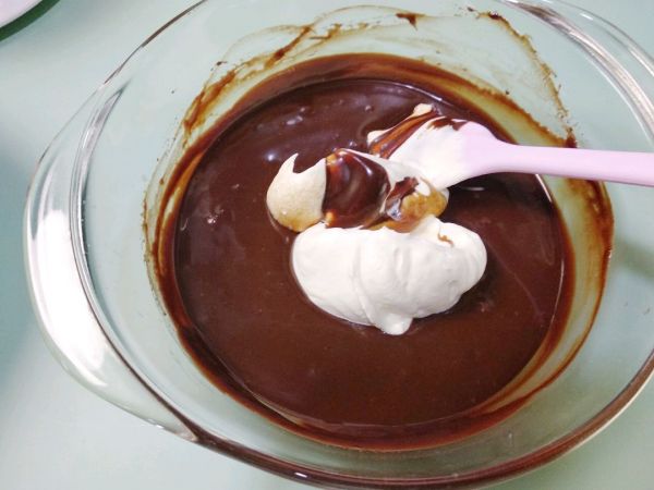 丝滑巧克力慕斯蛋糕