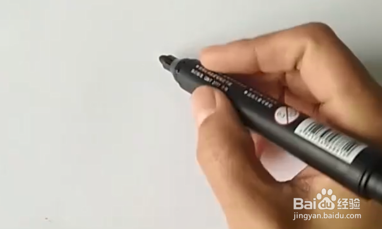 如何简笔画出芝麻街中的卡通人物大鸟