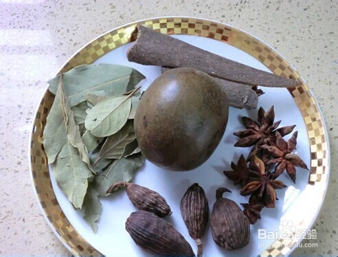 卤水秘方自家的卤菜。