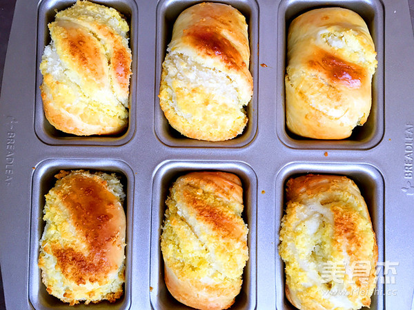 椰蓉小面包的做法