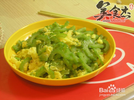 苦瓜炒蛋的做法