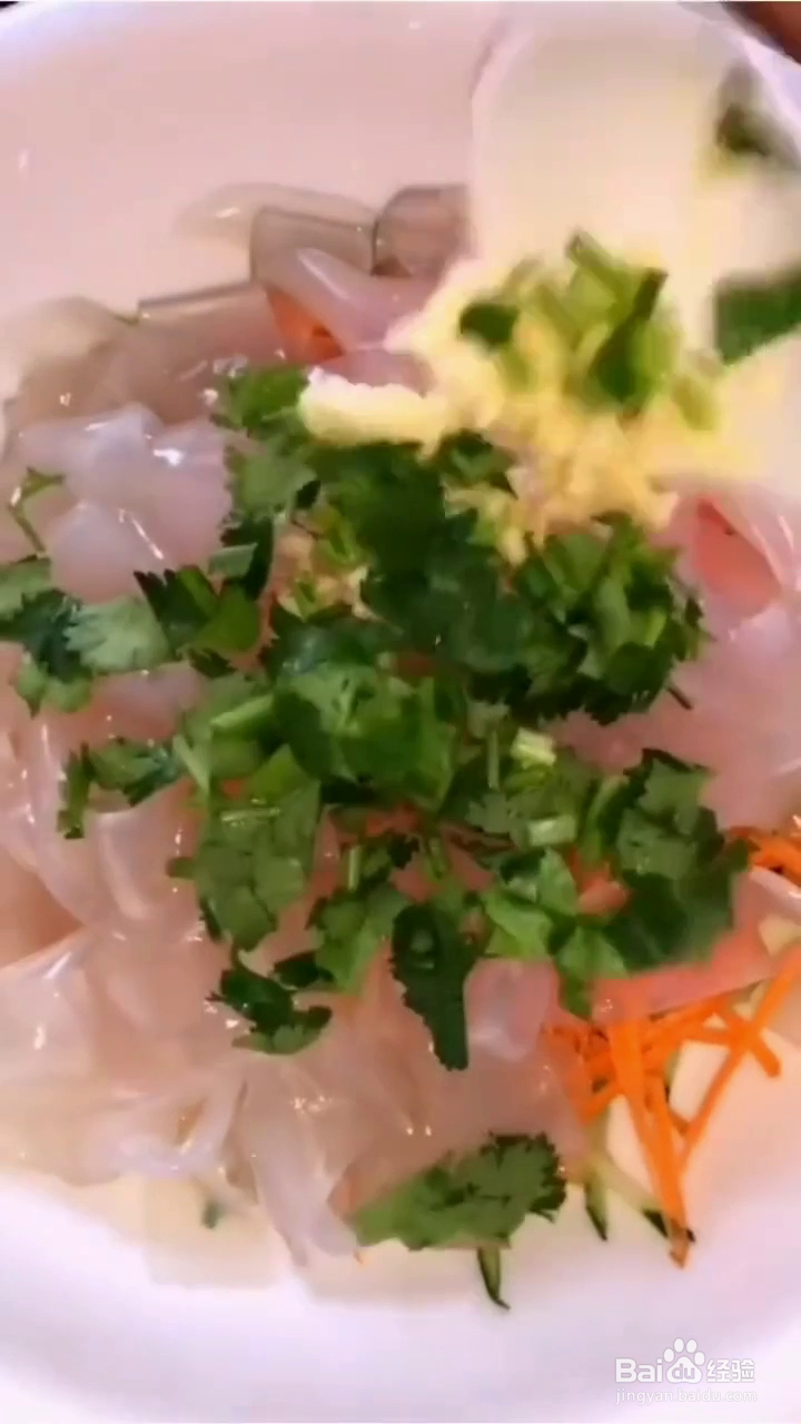 如何拌出好吃的黄瓜胡萝卜拉皮？