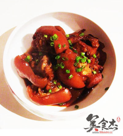 怎样做喷香酱猪蹄