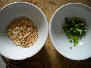 葱香芝麻油泼面