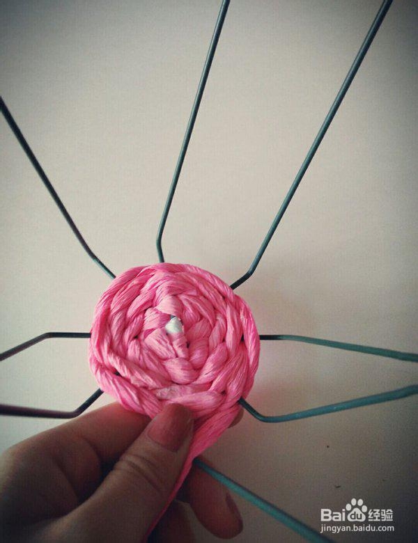 皱纹纸diy彩色手工笔筒