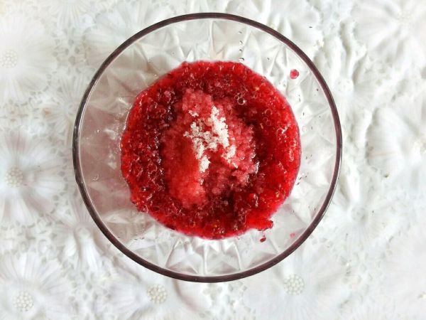 酸爽可口蔓越莓果冻奶