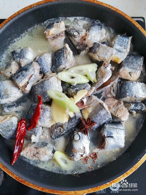 鲅鱼炖豆腐的做法