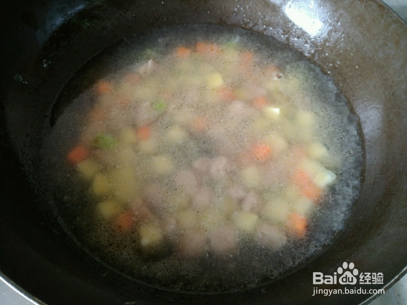 咖喱土豆猪肉盖饭的做法