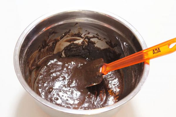 巧克力樱桃蛋糕