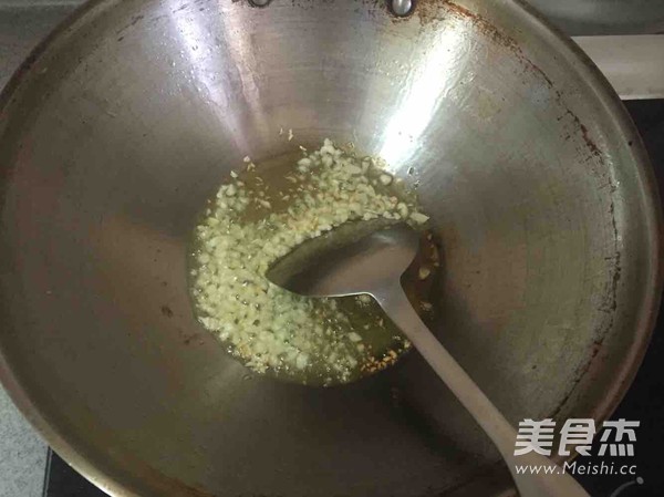 蒜炒西兰花的做法