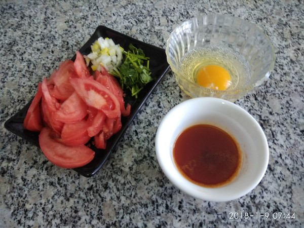 虾油西红柿鸡蛋面早餐
