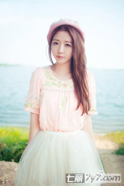 夏季小清新森女风搭配 碎花裙甜美可爱又减龄