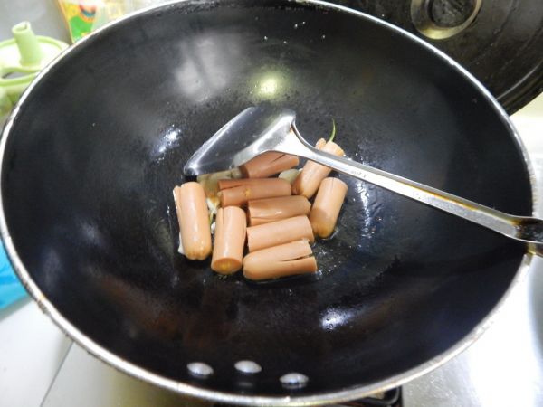 西兰花烧玉米肠