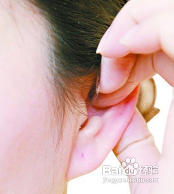 按摩耳朵五招