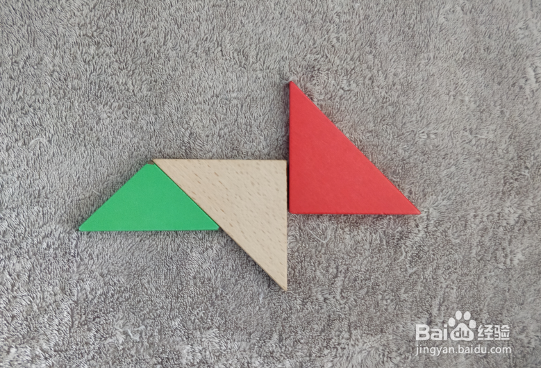 用七巧板怎样拼一只奔跑的狐狸?