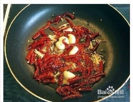 好吃到爆的辣子鸡做法