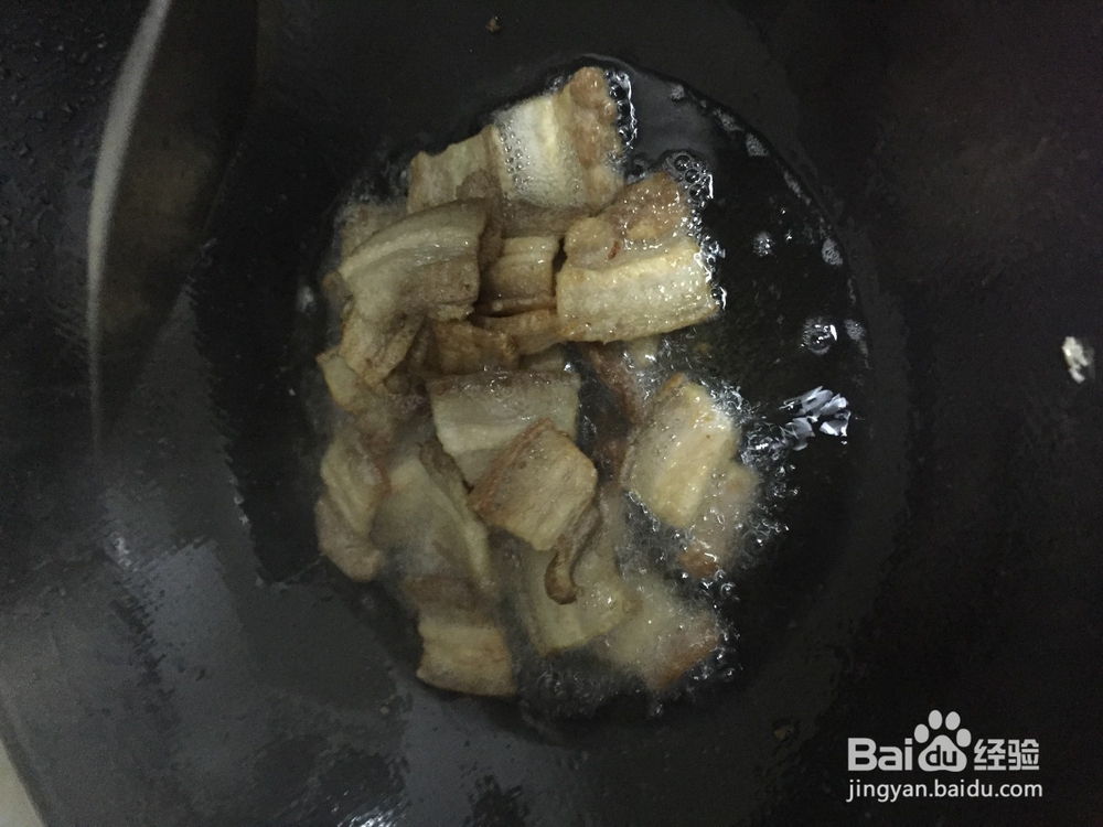 手撕包心菜炒五花肉的简单之法