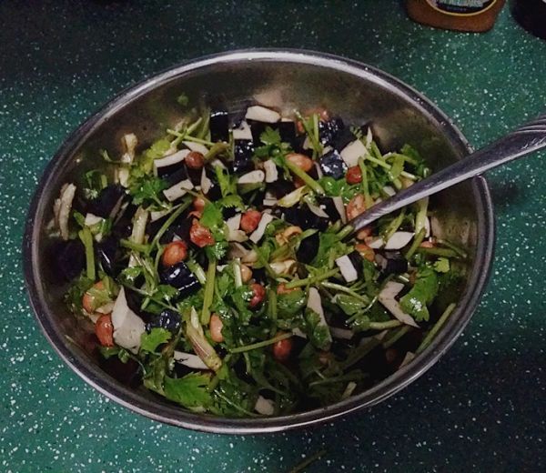 香菜臭干拌花生米