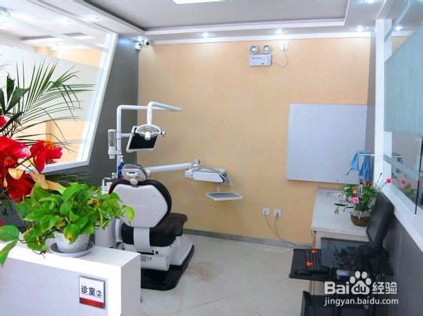 口臭问题该怎么解决