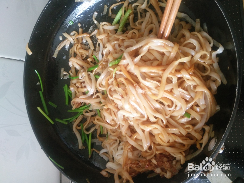 炒沙河粉的做法