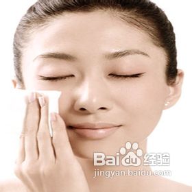 卸妆水的使用方法