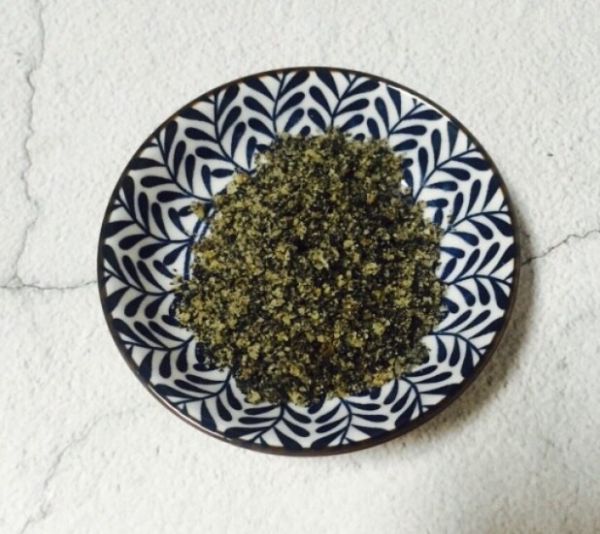 芒果牛奶芝麻燕麦粥