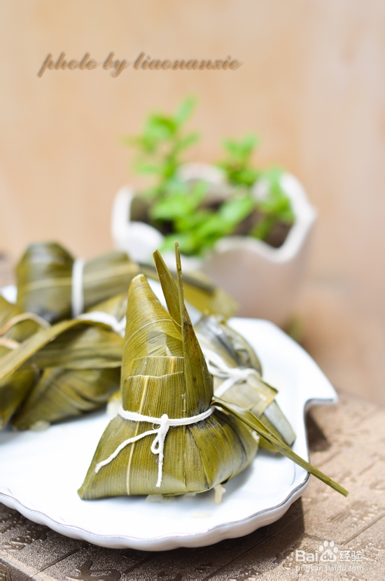 醉爱美食—红枣葡萄干粽子