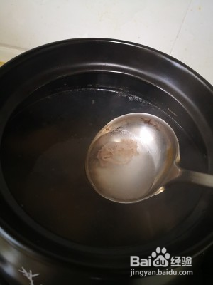 雪梨南北杏无花果猪骨汤