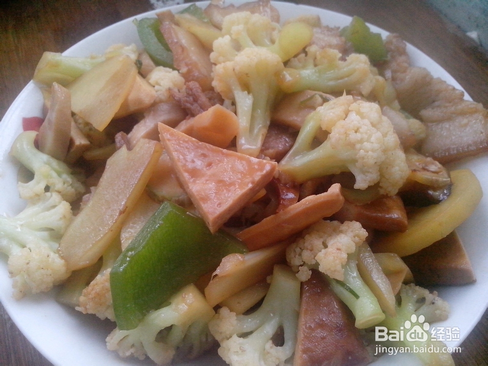 家常花菜干锅小炒