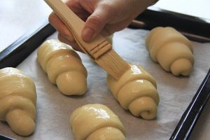 怎么做美味的黄油面包卷