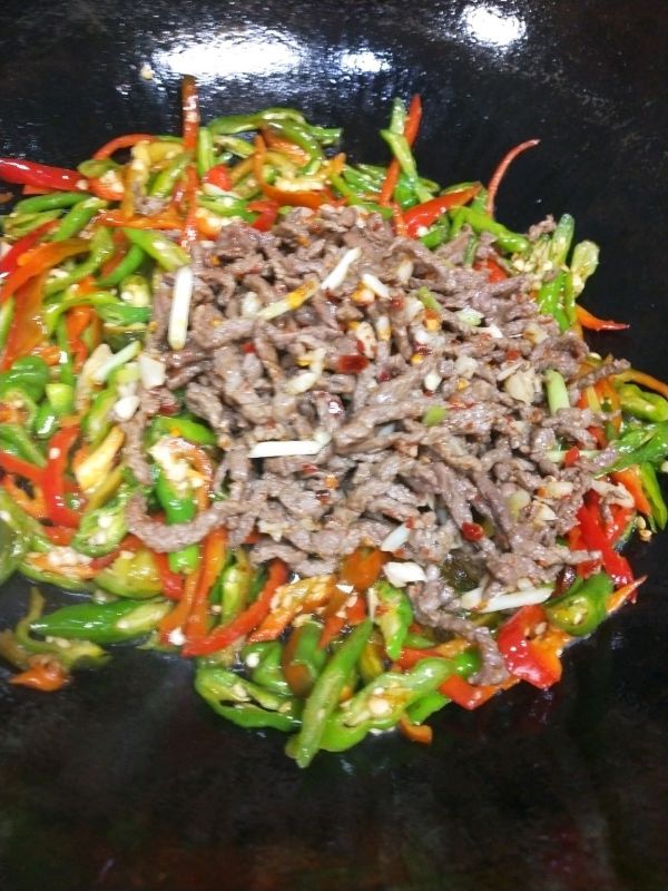 尖椒仔姜牛肉丝