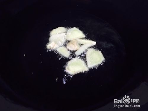 排骨炖土豆的做法——小白学做菜！