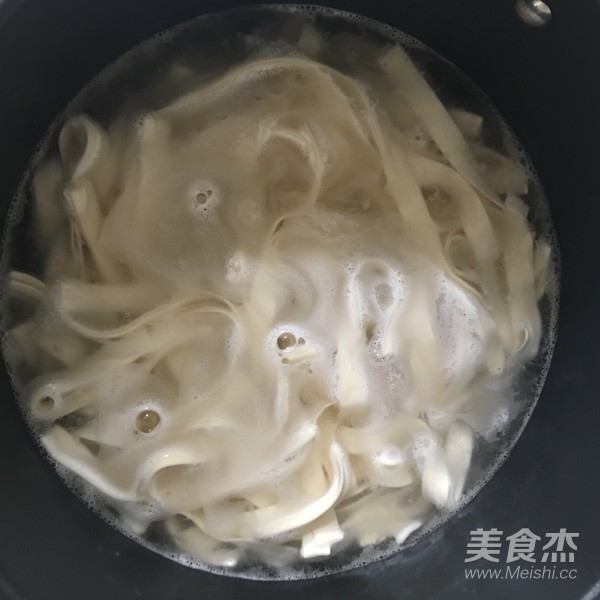 鸡蛋炒刀削面