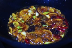 香辣大虾干锅怎么做色香味俱佳