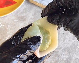 抹茶流心冰皮月饼的做法