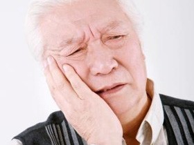 老年人如何保持口腔健康