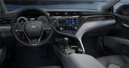 天籁、雅阁、凯美瑞，日系中级车到底谁说了算？