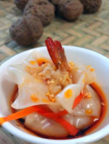 【菠萝鲜虾包】