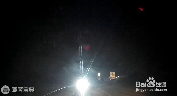 新手行车上路请注意 这样任性容易挨揍