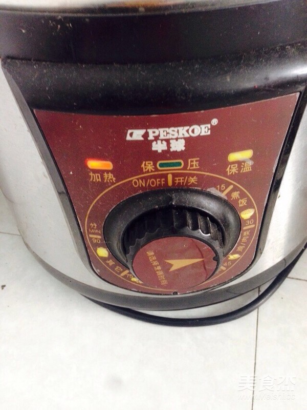 莲子桂圆枸杞粥