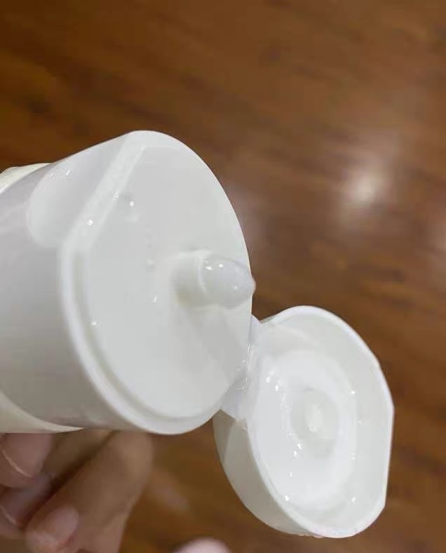 春季“懒虫油皮女孩”的百元内平价洁面分享