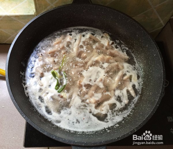如何做出好吃的网红鸡爪