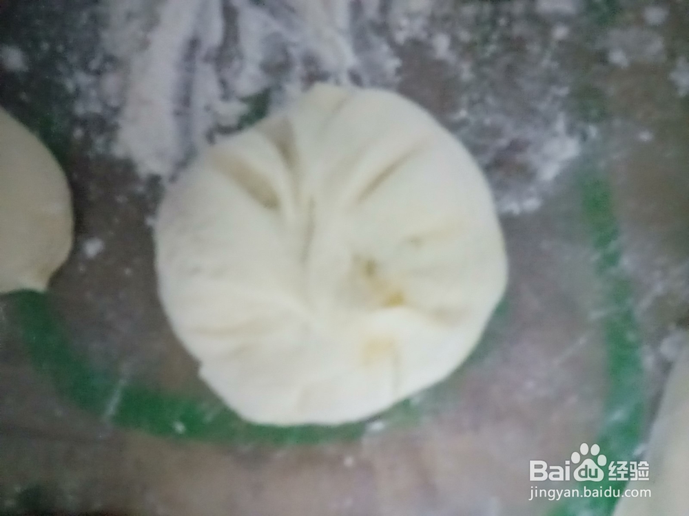 家常青菜香菇包