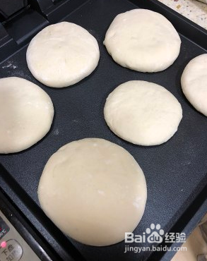 如何在家制作发面红糖饼